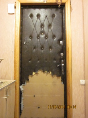 Дверь до ремонта